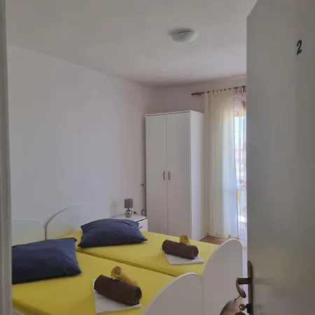 Apartmani Alen Dinjiška Esterno foto